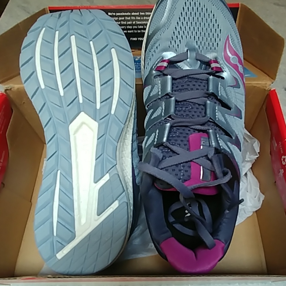 Saucony Triumph ISO 4 running shoes